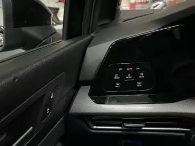 Sell Volkswagen Golf 2021 - 31950 EUR, 128500 km - AUTO.MOTO.pt