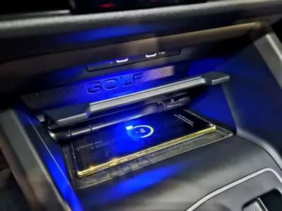 Vendo Volkswagen Golf 2021 - 36500 EUR, 60950 km - AUTO.MOTO.pt