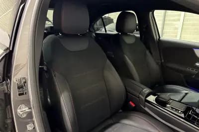 Vendo Mercedes-Benz A 250 Limousine 2022 - 31950 EUR, 32438 km - AUTO.MOTO.pt