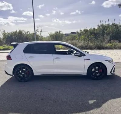 Vendo Volkswagen Golf 2022 - 35000 EUR, 45000 km - AUTO.MOTO.pt