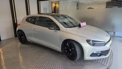 Vendo Volkswagen Scirocco 2010 - 10900 EUR, 289436 km - AUTO.MOTO.pt