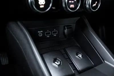 Sell Renault Zoe 2020 - 12900 EUR, 44743 km - AUTO.MOTO.pt