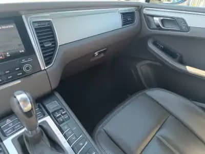 Vendo Porsche Macan 2016 - 47500 EUR, 155000 km - AUTO.MOTO.pt