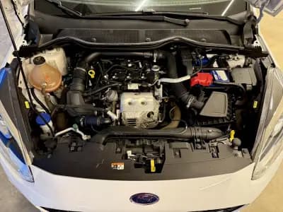 Vendo Ford Fiesta 2018 - 12500 EUR, 146800 km - AUTO.MOTO.pt