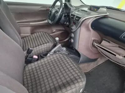 Sell Toyota iQ 2009 - 4450 EUR, 158000 km - AUTO.MOTO.pt