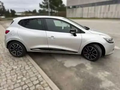Sell Renault Clio 2016 - 8750 EUR, 163500 km - AUTO.MOTO.pt