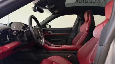 Vendo Porsche Taycan 2020 - 72000 EUR, 96306 km - AUTO.MOTO.pt