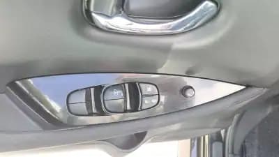 Vendo Nissan Leaf 2018 - 13500 EUR, 58000 km - AUTO.MOTO.pt