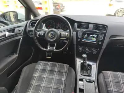 Vendo Volkswagen Golf 2014 - 17900 EUR, 195000 km - AUTO.MOTO.pt