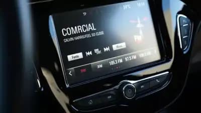 Sell Opel Adam 2016 - 11400 EUR, 62000 km - AUTO.MOTO.pt