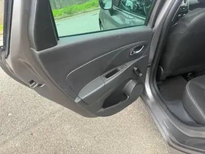 Vendo Renault Clio Sport Tourer 2014 - 7890 EUR, 179000 km - AUTO.MOTO.pt