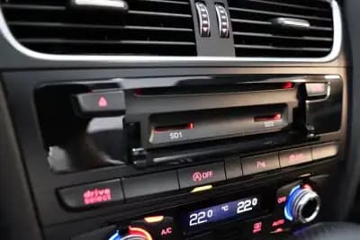 Vendo Audi A5 Cabrio 2016 - 25900 EUR, 110000 km - AUTO.MOTO.pt