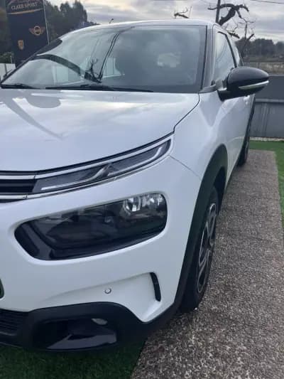 Sell Citroën C4 Cactus 2020 - 14000 EUR, 150000 km - AUTO.MOTO.pt