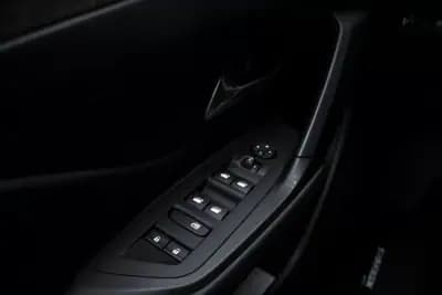 Vendo Peugeot 308 SW 2023 - 23790 EUR, 59725 km - AUTO.MOTO.pt