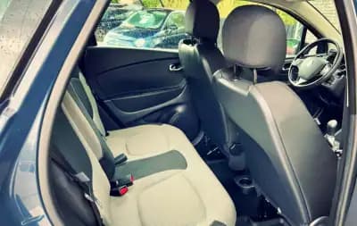 Vendo Renault Captur 2017 - 12990 EUR, 84000 km - AUTO.MOTO.pt