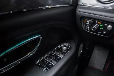 Sell Bentley Bentayga 2022 - 230000 EUR, 70942 km - AUTO.MOTO.pt