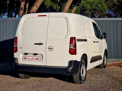 Sell Opel Combo 2022 - 15990 EUR, 55209 km - AUTO.MOTO.pt