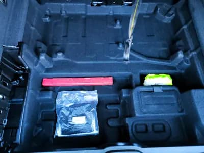 Vendo Mercedes-Benz GLC 220 2018 - 29950 EUR, 198985 km - AUTO.MOTO.pt