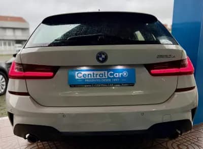Vendo BMW 320 2022 - 31950 EUR, 89000 km - AUTO.MOTO.pt