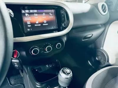 Vendo Renault Twingo 2020 - 12990 EUR, 73071 km - AUTO.MOTO.pt