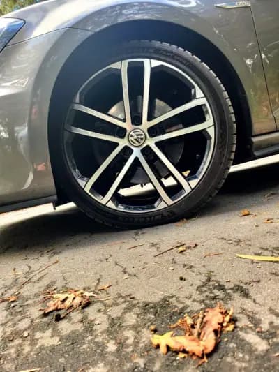 Vendo Volkswagen Golf 2015 - 16990 EUR, 218000 km - AUTO.MOTO.pt