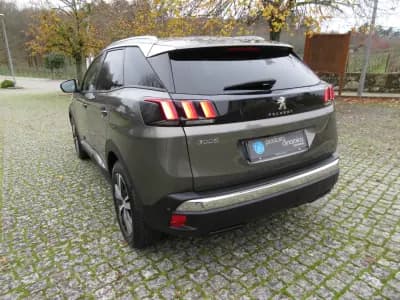 Sell Peugeot 3008 2017 - 18990 EUR, 151000 km - AUTO.MOTO.pt