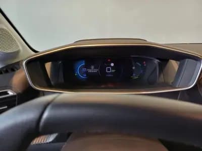 Vendo Peugeot 208 2023 - 27000 EUR, 24150 km - AUTO.MOTO.pt