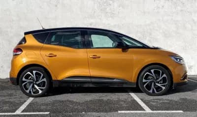 Vendo Renault Scénic 2019 - 16900 EUR, 71000 km - AUTO.MOTO.pt
