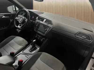 Vendo Volkswagen Tiguan 2020 - 31800 EUR, 97000 km - AUTO.MOTO.pt