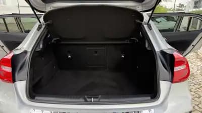 Sell Mercedes-Benz GLA 180 2017 - 24900 EUR, 64269 km - AUTO.MOTO.pt