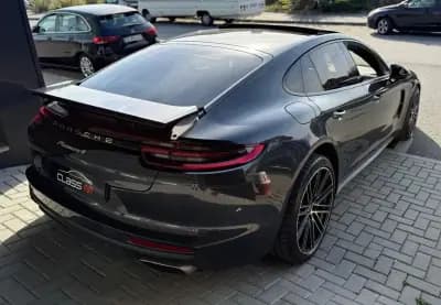 Sell Porsche Panamera 2018 - 74500 EUR, 50941 km - AUTO.MOTO.pt
