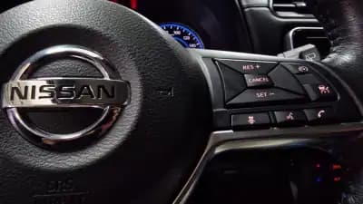 Sell Nissan Leaf 2018 - 17950 EUR, 108446 km - AUTO.MOTO.pt