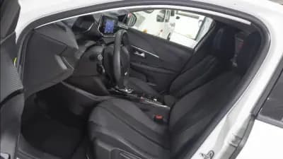 Vendo Peugeot e-208 2021 - 16350 EUR, 46000 km - AUTO.MOTO.pt