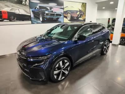 Vendo Renault Mégane E-Tech 2023 - 26500 EUR, 45000 km - AUTO.MOTO.pt