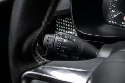 Vendo Volvo XC 40 2020 - 28980 EUR, 88796 km - AUTO.MOTO.pt