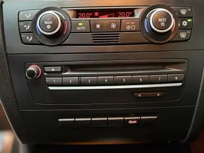 Vendo BMW 120 2009 - 11990 EUR, 389000 km - AUTO.MOTO.pt