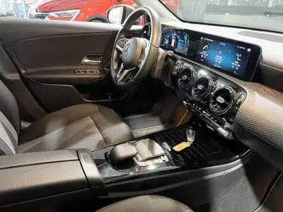 Vendo Mercedes-Benz A 180 Limousine 2020 - 22600 EUR, 114696 km - AUTO.MOTO.pt