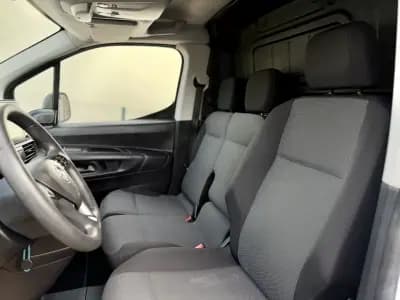 Vendo Opel Combo 2023 - 17950 EUR, 66000 km - AUTO.MOTO.pt