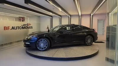 Sell Porsche Panamera 2020 - 84500 EUR, 42501 km - AUTO.MOTO.pt