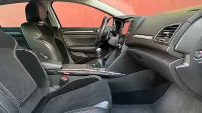 Vendo Renault Mégane 2021 - 13900 EUR, 179000 km - AUTO.MOTO.pt