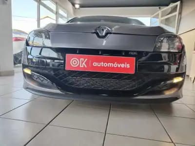 Vendo Renault Mégane Coupe 2010 - 18950 EUR, 157000 km - AUTO.MOTO.pt