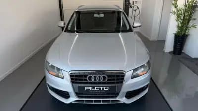 Vendo Audi A4 Avant 2008 - 9990 EUR, 300335 km - AUTO.MOTO.pt