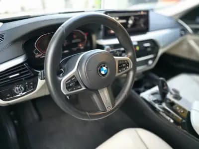 Vendo BMW 520 2021 - 35500 EUR, 95000 km - AUTO.MOTO.pt