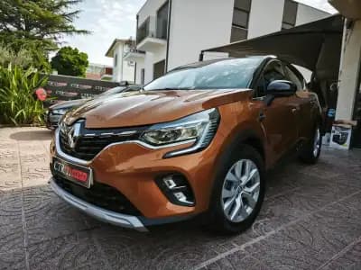 Vendo Renault Captur 2022 - 18900 EUR, 28032 km - AUTO.MOTO.pt