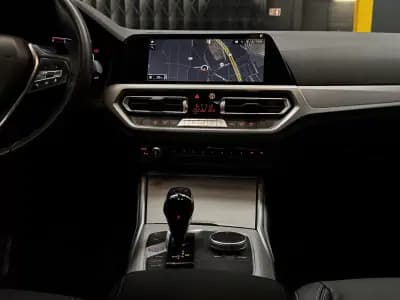 Vendo BMW 318 2022 - 29990 EUR, 100253 km - AUTO.MOTO.pt