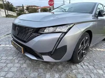 Vendo Peugeot 308 2022 - 21999 EUR, 128000 km - AUTO.MOTO.pt