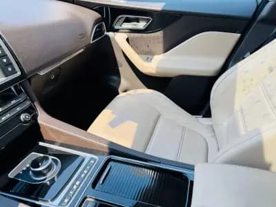 Sell Jaguar F-Pace 2017 - 24999 EUR, 78000 km - AUTO.MOTO.pt