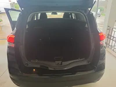 Sell Renault Scénic 2017 - 9980 EUR, 262136 km - AUTO.MOTO.pt