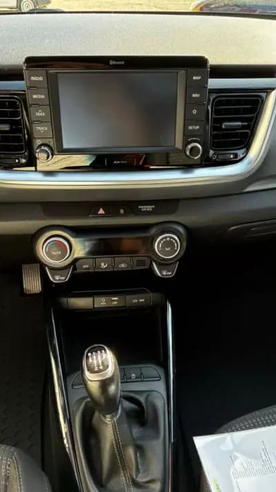 Vendo Kia Stonic 2020 - 15990 EUR, 95920 km - AUTO.MOTO.pt