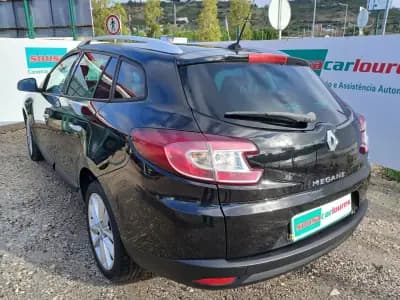 Sell Renault Mégane Sport Tourer 2017 - 7750 EUR, 141758 km - AUTO.MOTO.pt